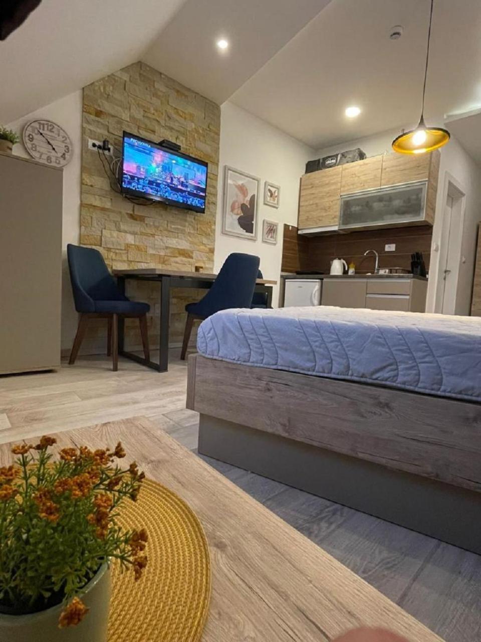 קופאוניק Lola Apartman Milmari & Residence Hill מראה חיצוני תמונה